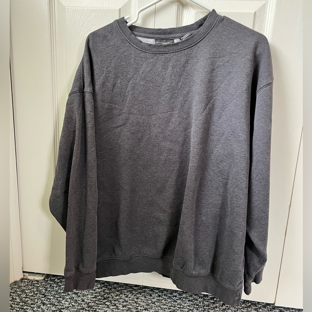 St. John’s Bay Grey Crewneck Sweatshirt